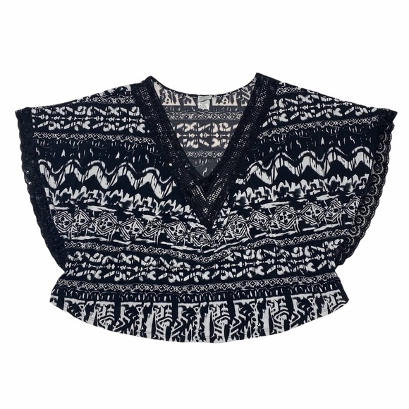 CHARMING Charlie Black & White Aztec Poncho Blouse - Picture 1 of 10